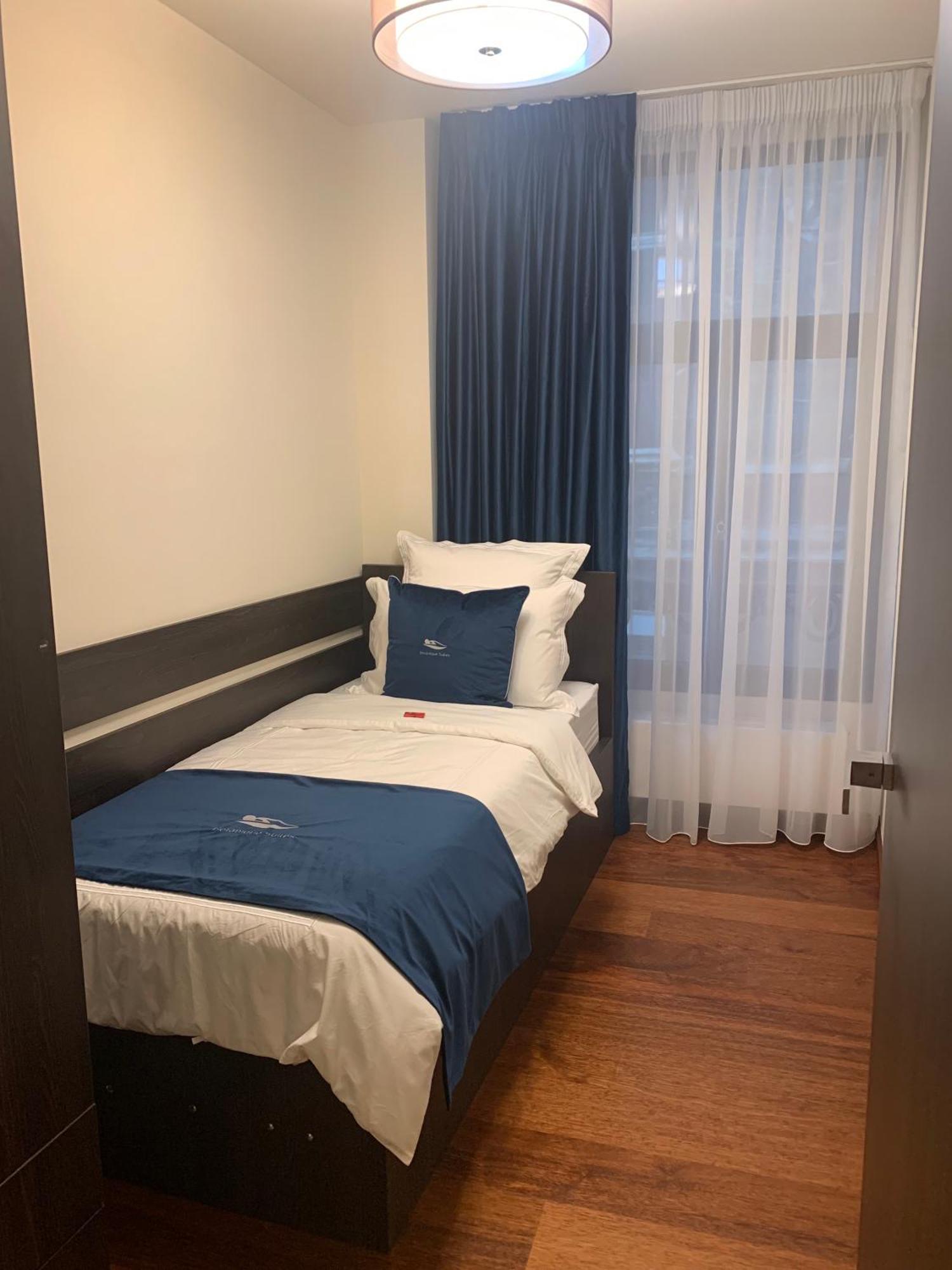 Botanique Suites Airbnb, アントウェルペン エクステリア 写真