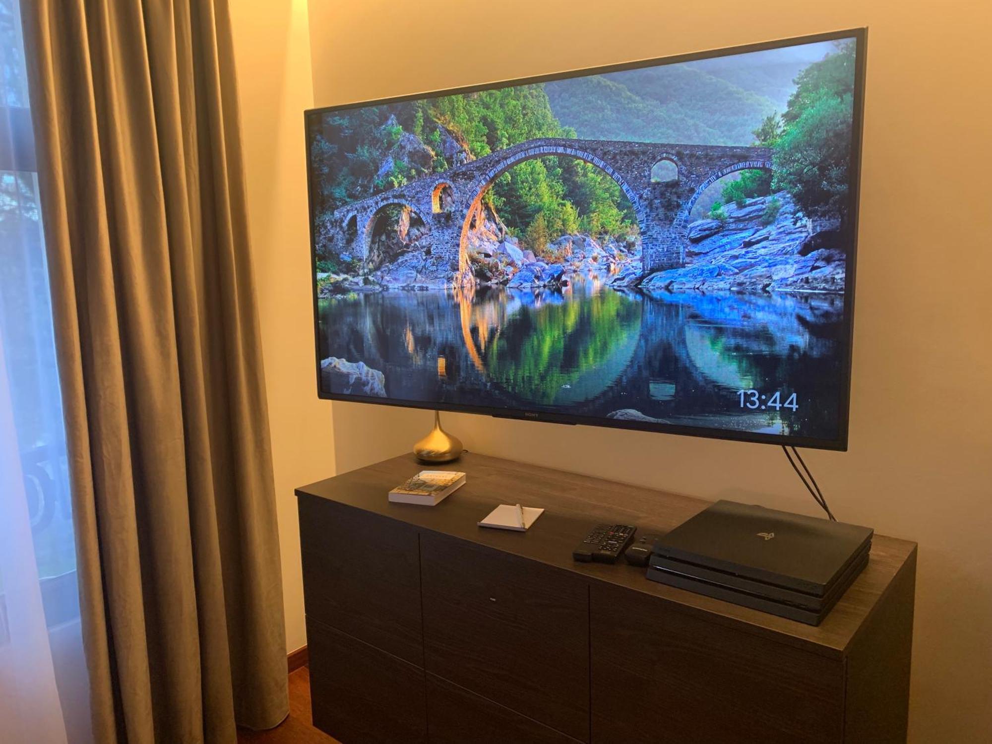 Botanique Suites Airbnb, アントウェルペン エクステリア 写真