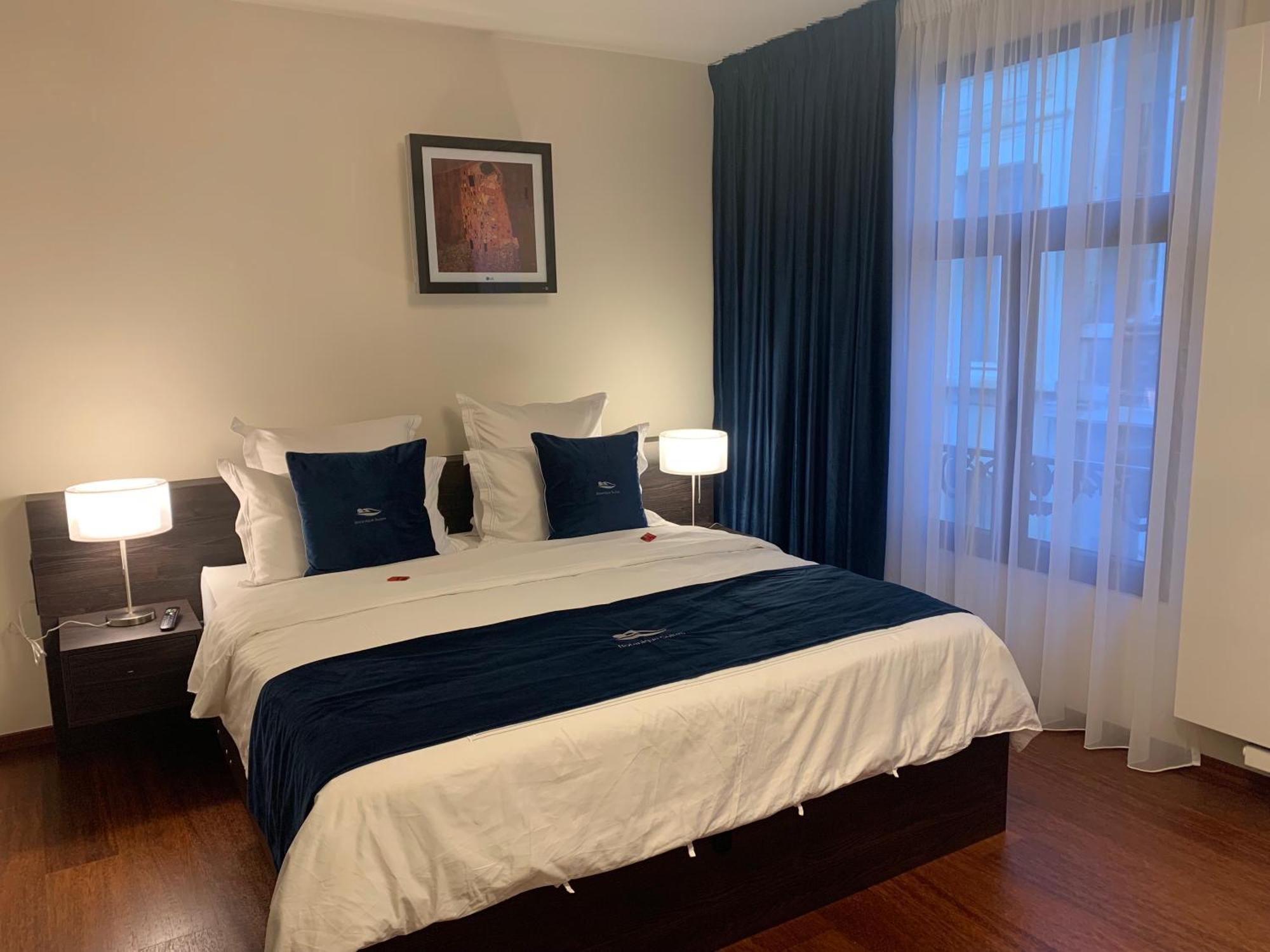 Botanique Suites Airbnb, アントウェルペン エクステリア 写真